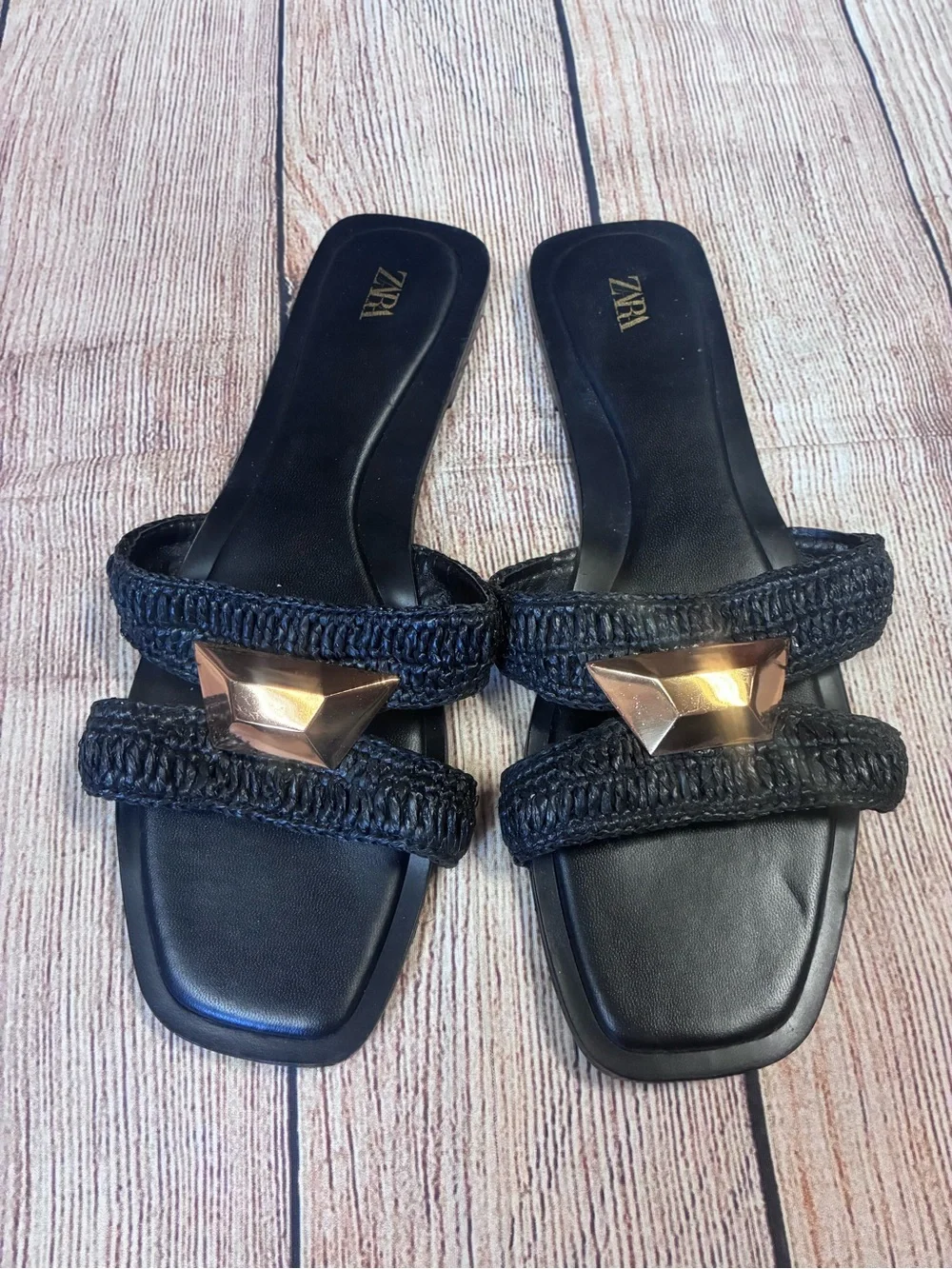 Women’s Zara Sandals Size 10 - Picture 1 of 3